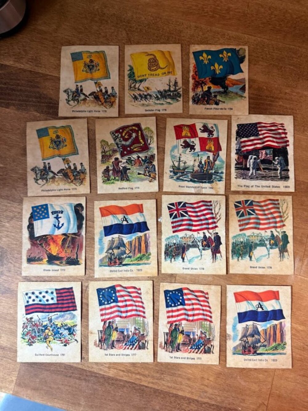 Vintage Patriotic 1975-769 Fleer National Flag Foundation Cards Premiums